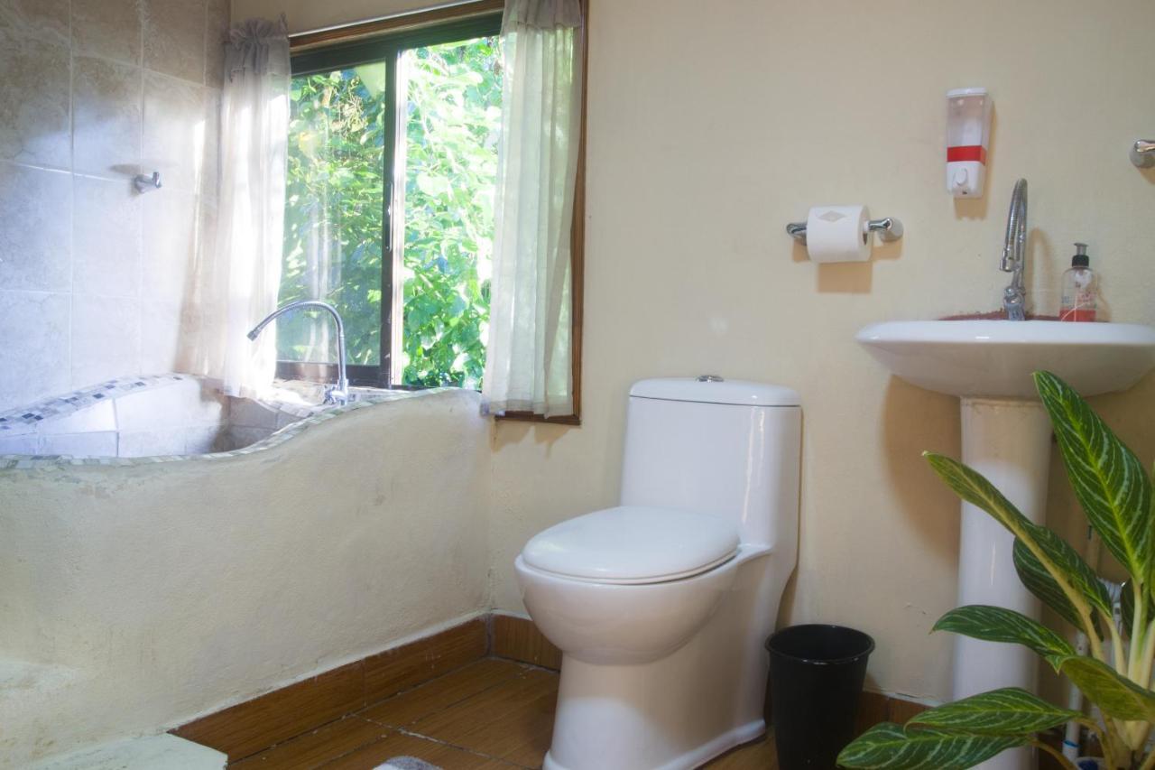 Cacao Lodge And Tours La Fortuna Екстер'єр фото