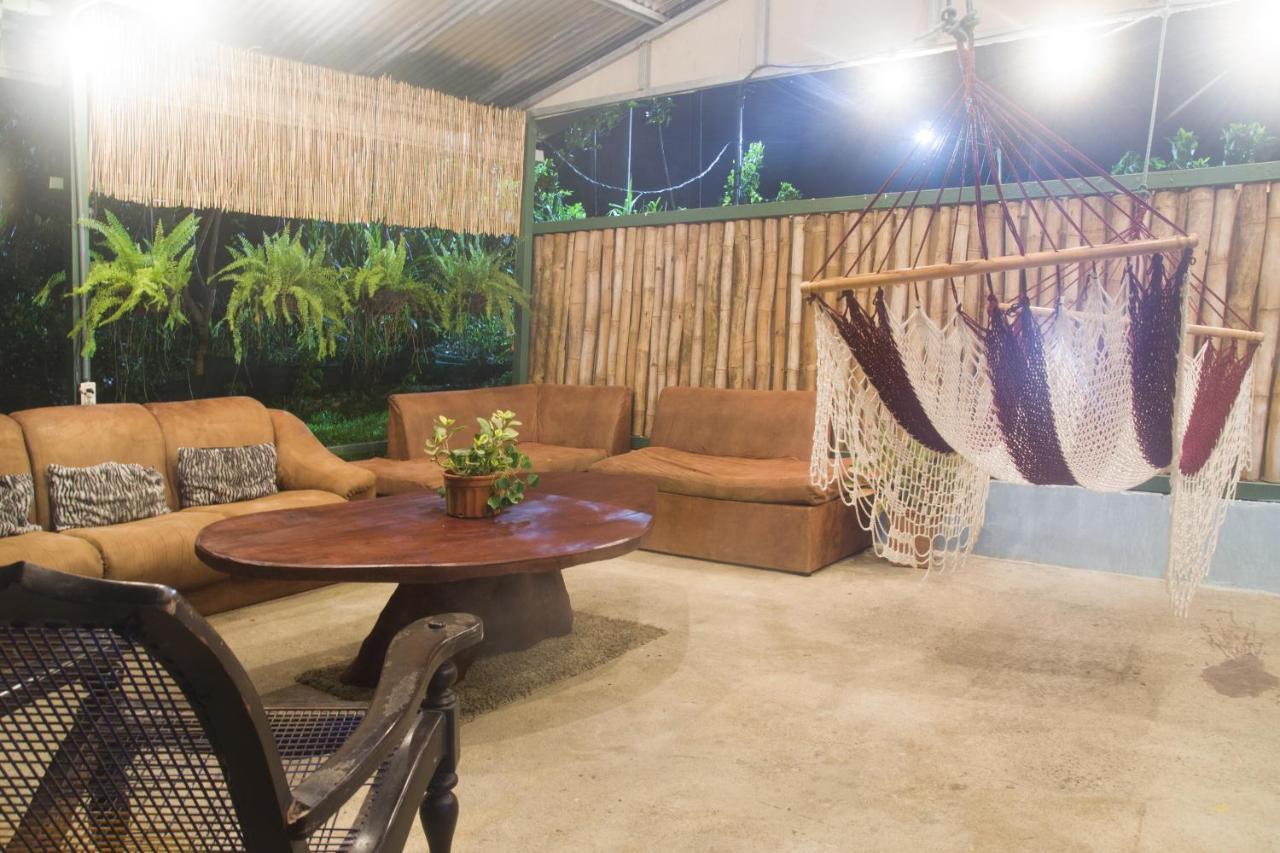 Cacao Lodge And Tours La Fortuna Екстер'єр фото
