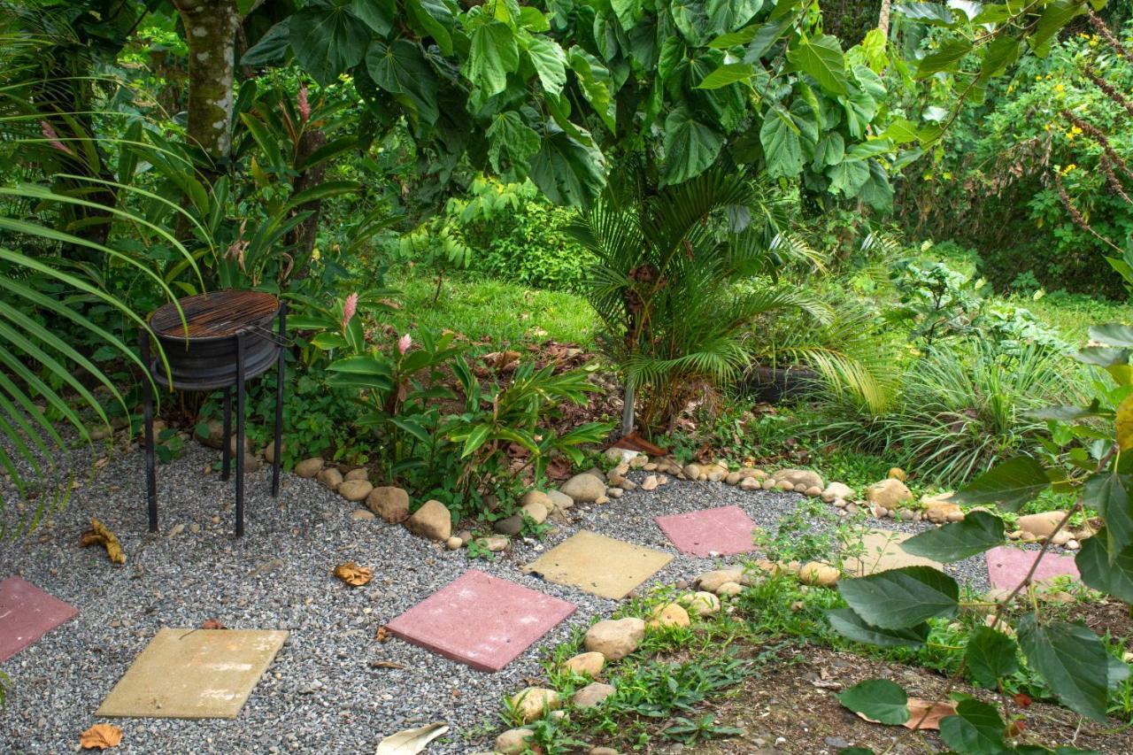 Cacao Lodge And Tours La Fortuna Екстер'єр фото