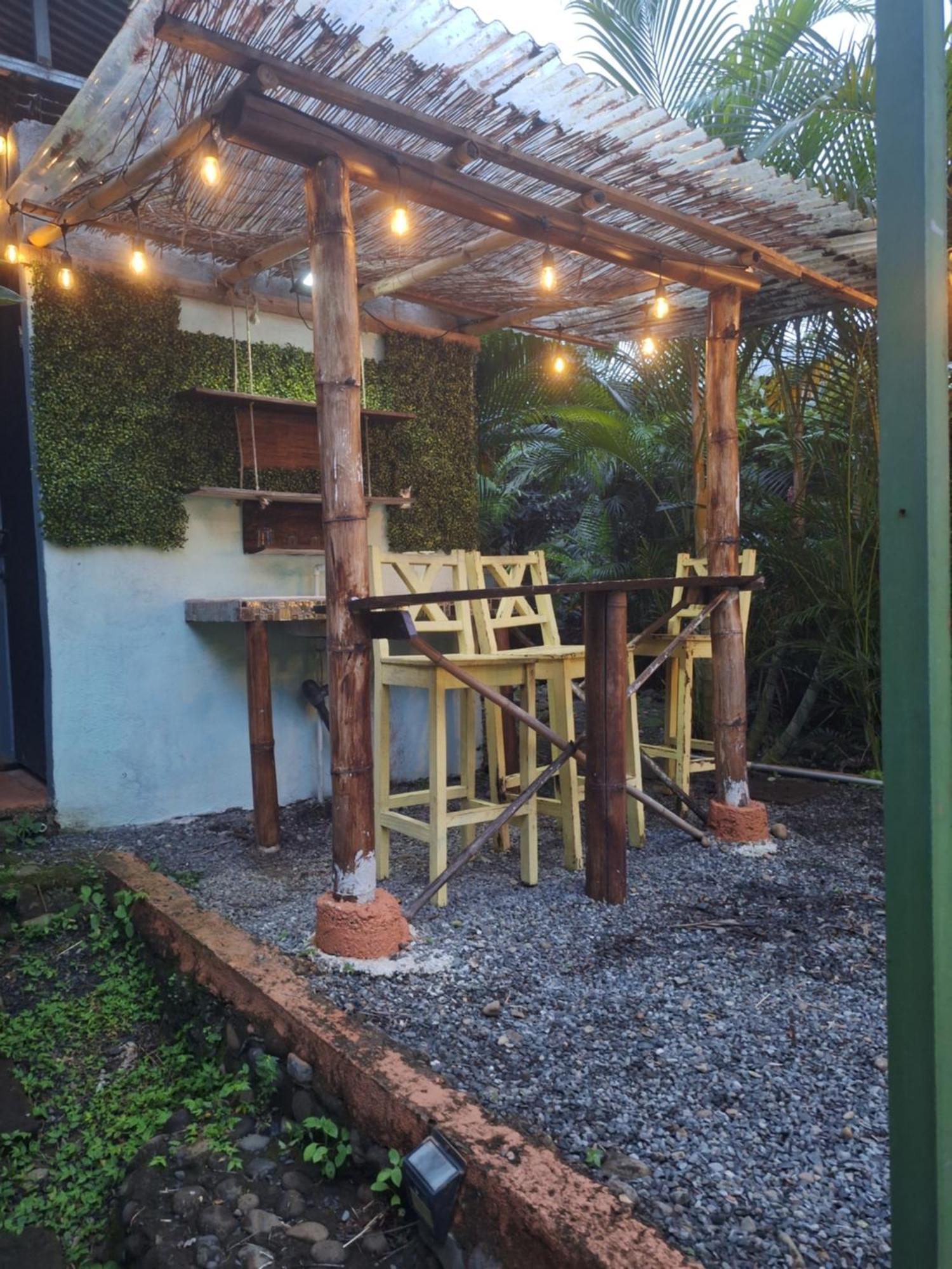 Cacao Lodge And Tours La Fortuna Екстер'єр фото